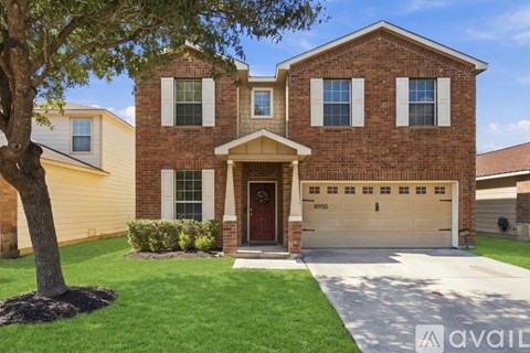 8955 Oakwood Park 3 Beds Apartment for Rent
