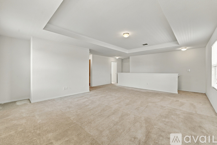 8955 Oakwood Park 3 Beds Single Family Home for Rent - Photo gallery 4