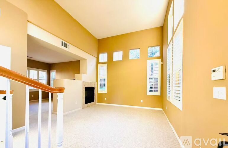 437 Kent Drive 4 Beds Single Family Home for Rent - Photo gallery 2