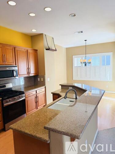 437 Kent Drive 4 Beds Single Family Home for Rent - Photo gallery 4