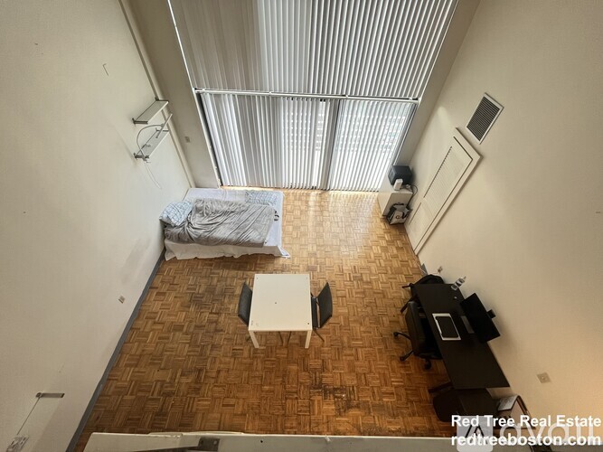 61 Brookline Ave Studio Apartment for Rent - Photo gallery 1