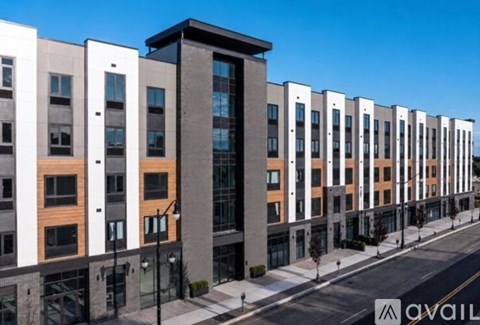 100 Washington Ave 2 Beds Apartment for Rent
