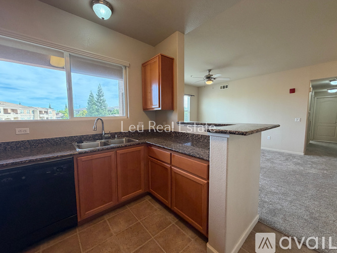 300 Moon Cir 2 Beds Condo for Rent - Photo gallery 5