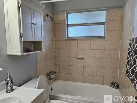 5570 90Th Ave N 4 Beds Apartment for Rent