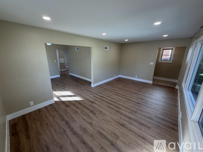 2505 N 68th St 2 Beds Townhouse for Rent - Photo gallery 2