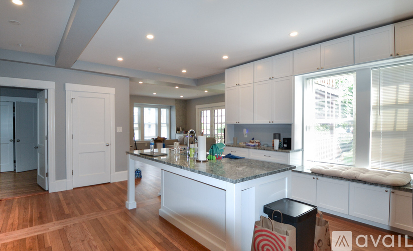 6 South St 4 Beds Apartment for Rent - Photo gallery 3