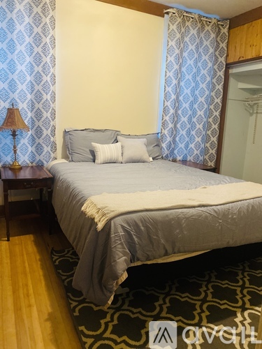 706 6th Street 4 Beds Single Family Home for Rent - Photo gallery 3