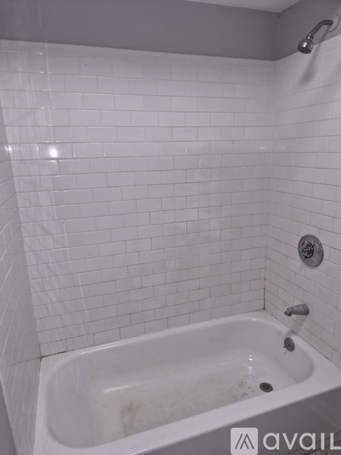 Abbot St 3 Beds Apartment for Rent