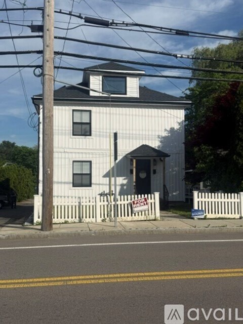 344 Main Street 3 Beds Apartment for Rent