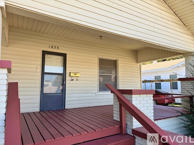 1825 11th St 2 Beds Single Family Home for Rent - Photo gallery 2