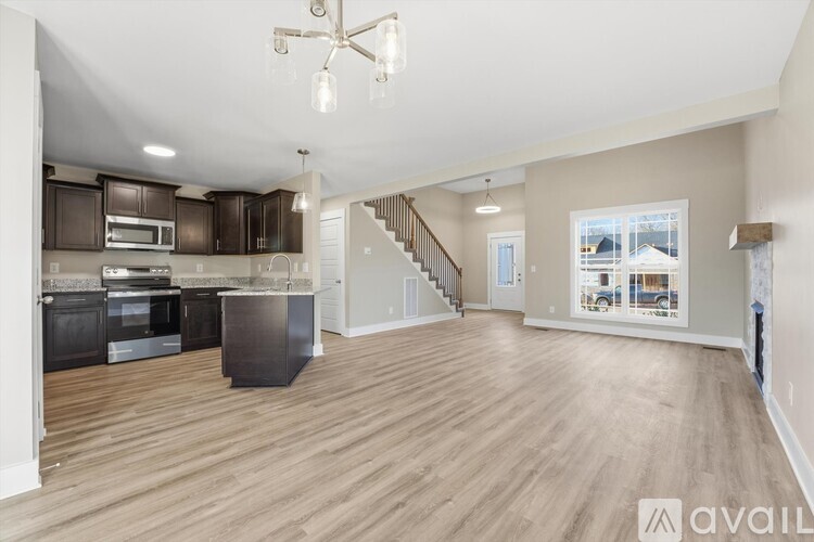 3035 Timberdale Dr 4 Beds Single Family Home for Rent - Photo gallery 2