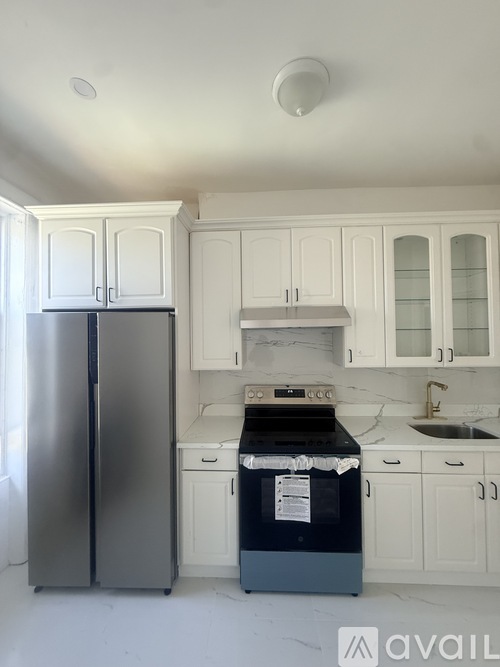75-09 61st St 3 Beds Apartment for Rent - Photo gallery 1