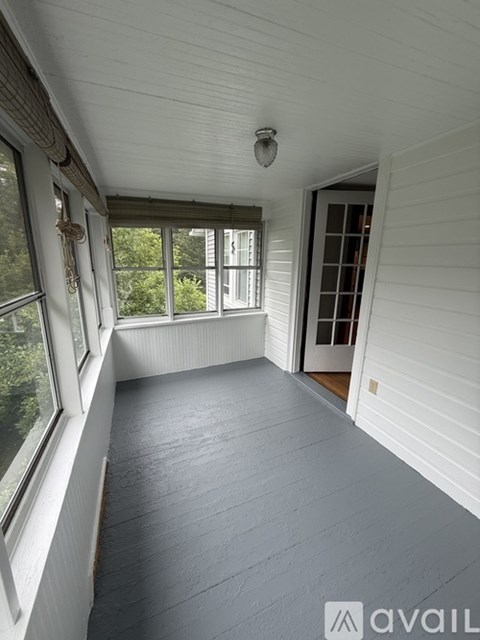 1909 Main Street 2 Beds Apartment for Rent