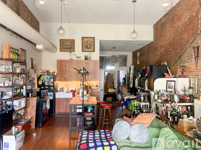 98 Main St 2 Beds Apartment for Rent - Photo gallery 4