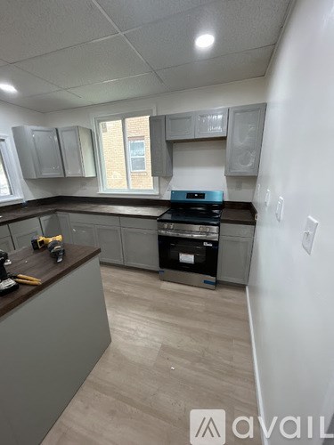 306 Castner Ave 4 Beds Apartment for Rent