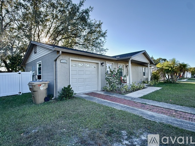 809 Florida Pkwy 3 Beds Single Family Home for Rent - Photo gallery 1