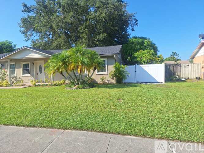 809 Florida Pkwy 3 Beds Single Family Home for Rent - Photo gallery 4