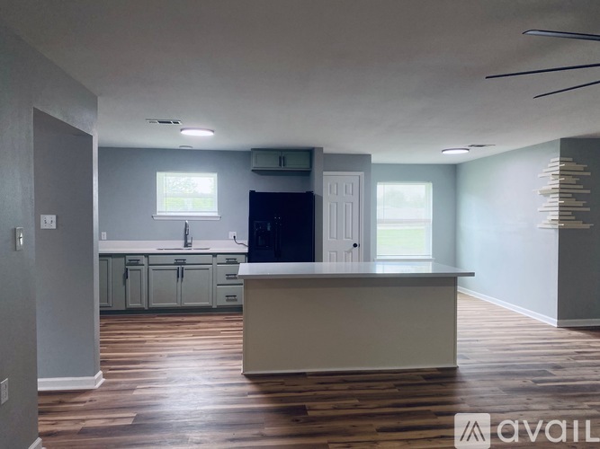 42324 Rebekah St 3 Beds Single Family Home for Rent - Photo gallery 3