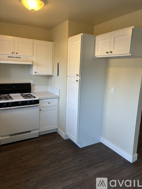 306 N Spruce Ave 2 Beds Apartment for Rent