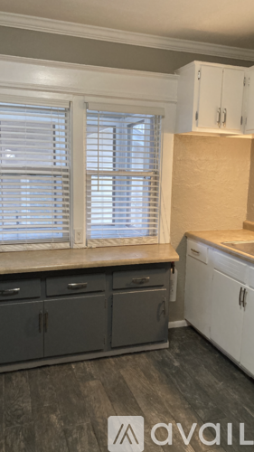 2318 Logan Street 2 Beds Single Family Home for Rent - Photo gallery 3