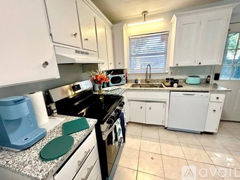 4969 Yacht Harbor Dr 2 Beds Apartment for Rent