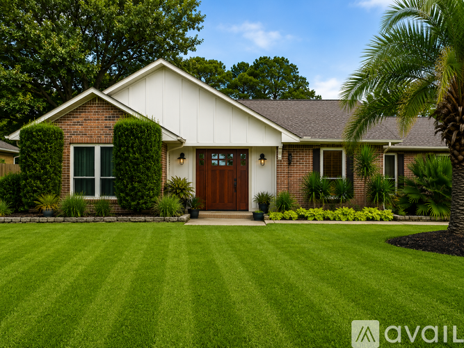 2545 Crescent Road 3 Beds Single Family Home for Rent - Photo gallery 1