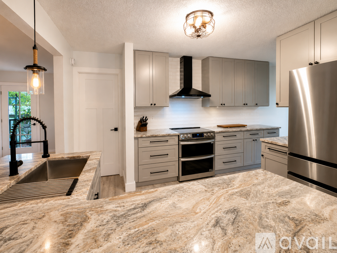 2545 Crescent Road 3 Beds Single Family Home for Rent - Photo gallery 3
