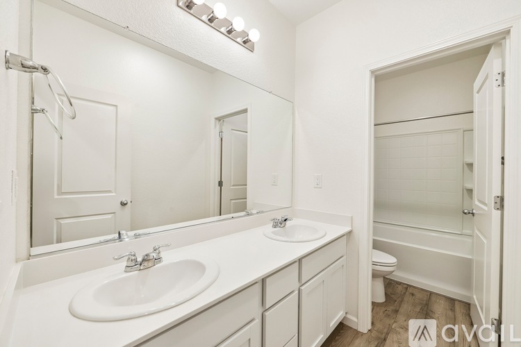 635 Honey Bee Road 4 Beds Single Family Home for Rent - Photo gallery 4