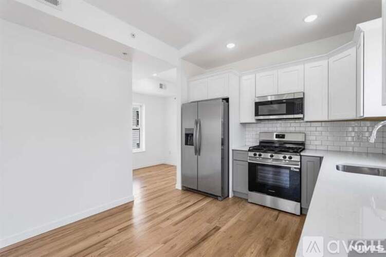 840 South 19th Street 3 Beds Apartment for Rent - Photo gallery 3