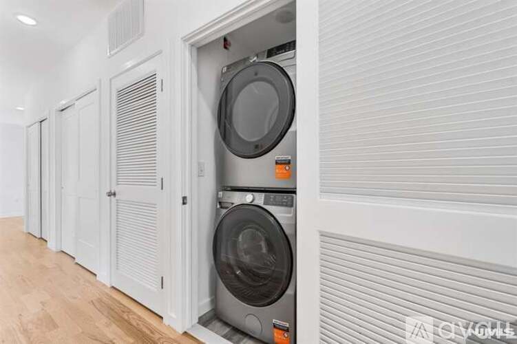 840 South 19th Street 3 Beds Apartment for Rent - Photo gallery 4