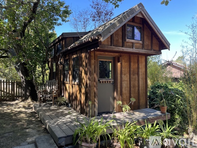 171 Gold Ridge Road Studio Apartment for Rent - Photo gallery 1