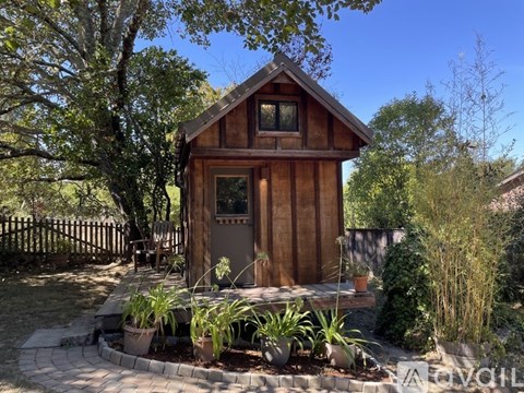 171 Gold Ridge Road Studio Apartment for Rent