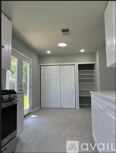 8010 Fair Bend 4 Beds Single Family Home for Rent - Photo gallery 3