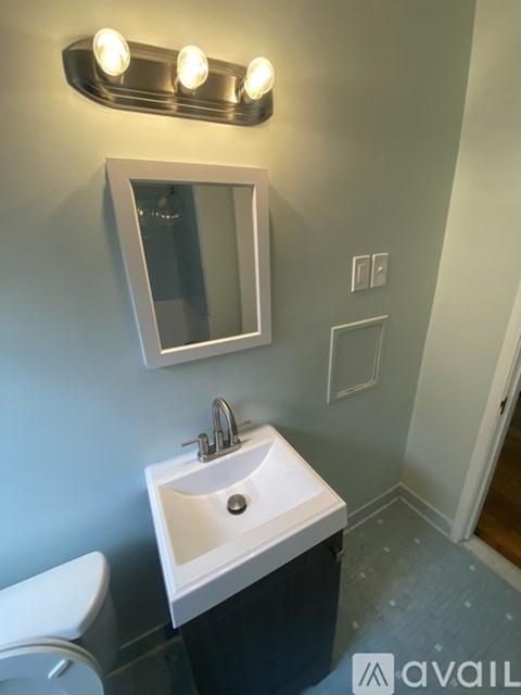 18824 Kelly Rd 2 Beds Apartment for Rent
