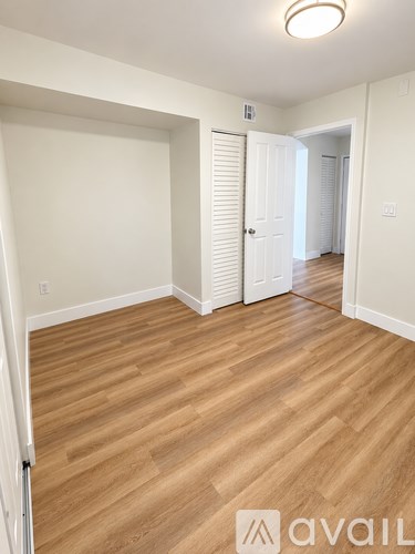 18900 Northeast 14Th Avenue 2 Beds Apartment for Rent