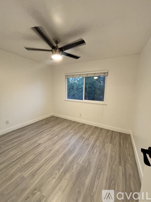 1301 West 8th Street 2 Beds Condo for Rent - Photo gallery 4