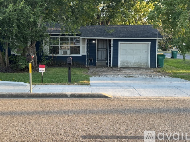 1509 Main St 2 Beds Single Family Home for Rent - Photo gallery 1