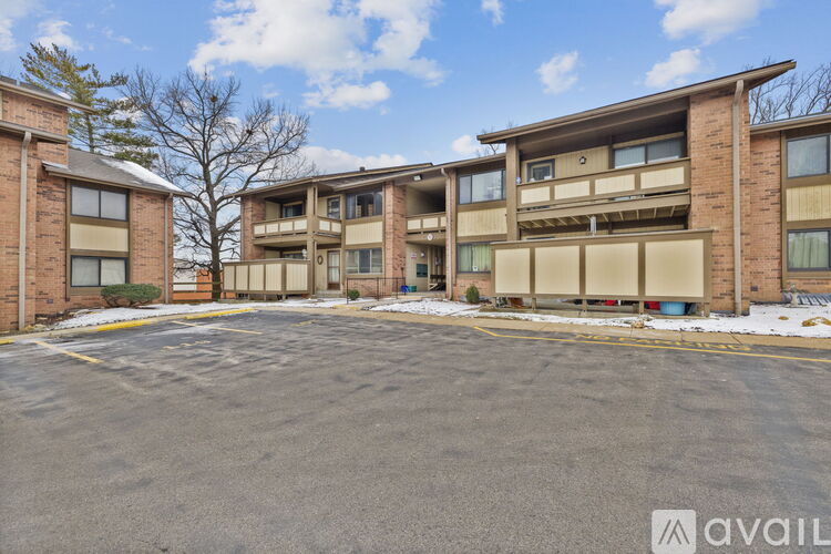 10 Fairways Cir 2 Beds Condo for Rent - Photo gallery 2