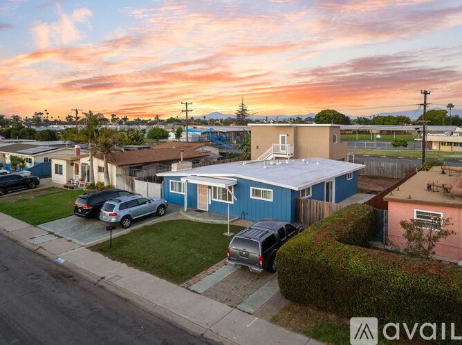 1271 Essex St 1 Townhouse for Rent - Photo gallery 1