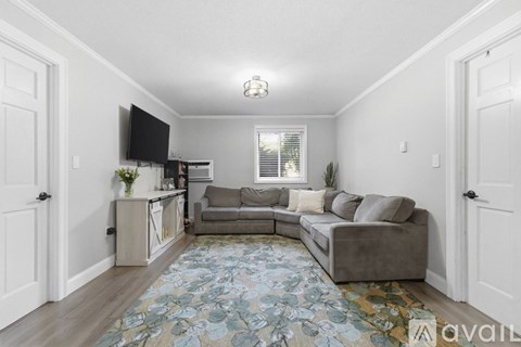 61 Wright St 2 Beds Apartment for Rent