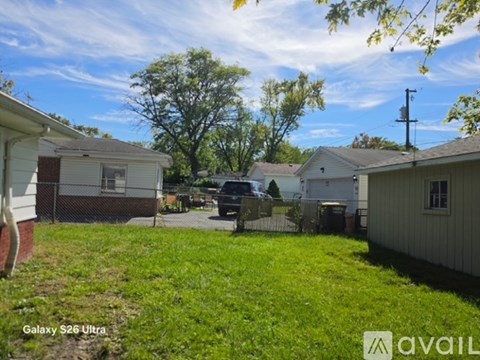 17922 Oakwood Ave 3 Beds Apartment for Rent