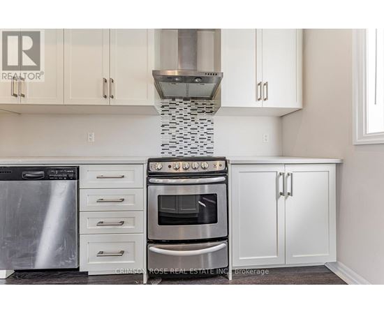 10 - 70 PLAINS ROAD W 2 Beds Condo, Home, Townhouse for Rent - Photo gallery 3