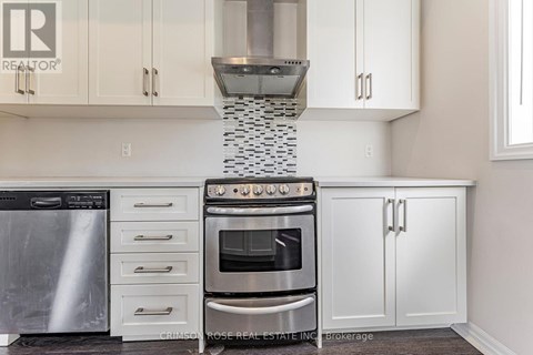 10 - 70 PLAINS ROAD W 2 Beds Apartment for Rent