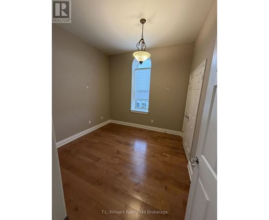 202 - 17 BROCK STREET W 2 Beds Home, Multifamily for Rent - Photo gallery 3
