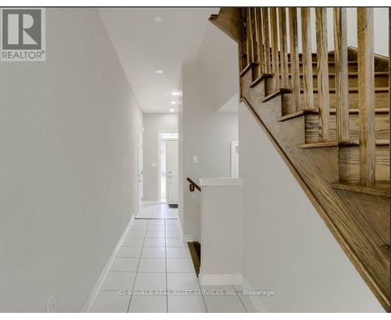 93 SONOMA VALLEY CRESCENT 3 Beds Home, Townhouse for Rent - Photo gallery 2