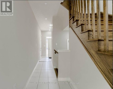93 SONOMA VALLEY CRESCENT 3 Beds Apartment for Rent