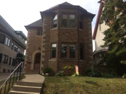 3249 N Summit Ave 2 Beds Apartment for Rent