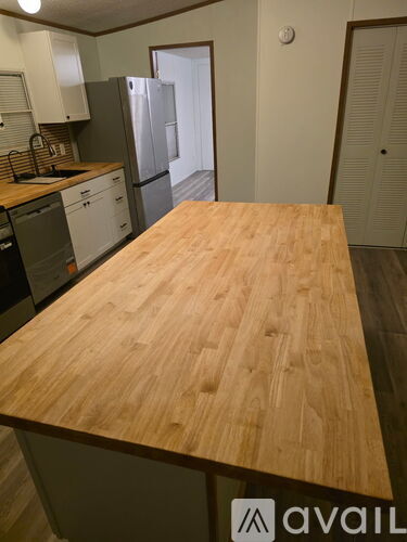 1716 E Market Ave 2 Beds Apartment for Rent - Photo gallery 4