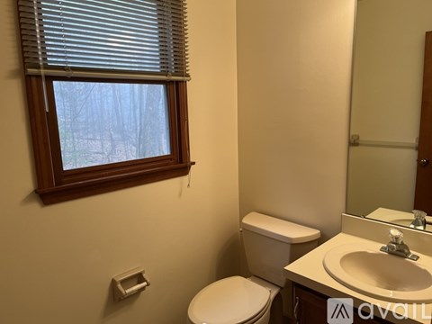 900 Old Waterbury Rd 2 Beds Apartment for Rent