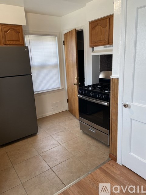 15709 Meyers Road 2 Beds Apartment for Rent